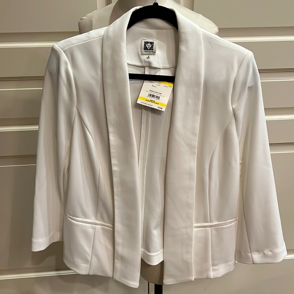 BRAND NEW w/ TAGS ANNE KLEIN White (between white & ivory) Blazer SZ Med